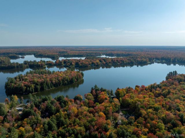 3954 Hayward Road, Munising, MI 49862