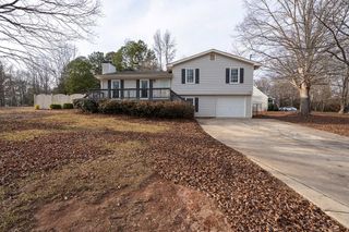 55 Clingstone Circle, Newnan, GA 30265