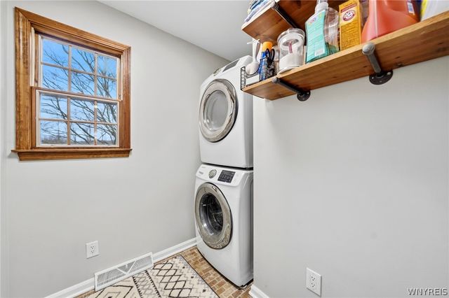 9165 Greiner Road, Clarence, NY 14031