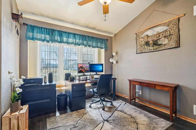 1215 Huron WAY, Hartford, WI 53027