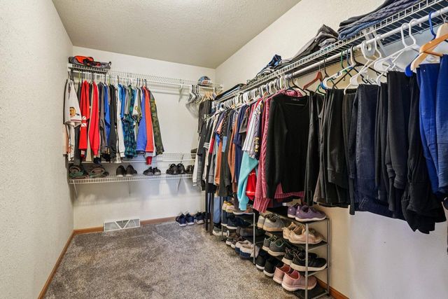 1215 Huron WAY, Hartford, WI 53027