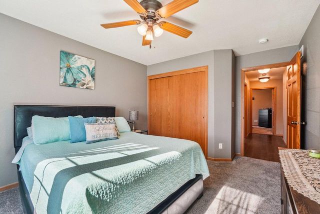 1215 Huron WAY, Hartford, WI 53027