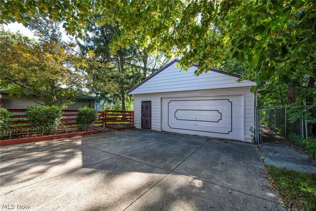 4630 W 190th Street, Cleveland, OH 44135