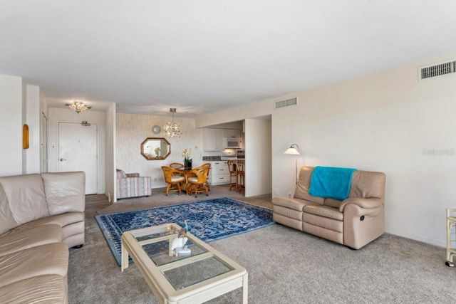 10355 PARADISE BOULEVARD 604, Treasure Island, FL 33706