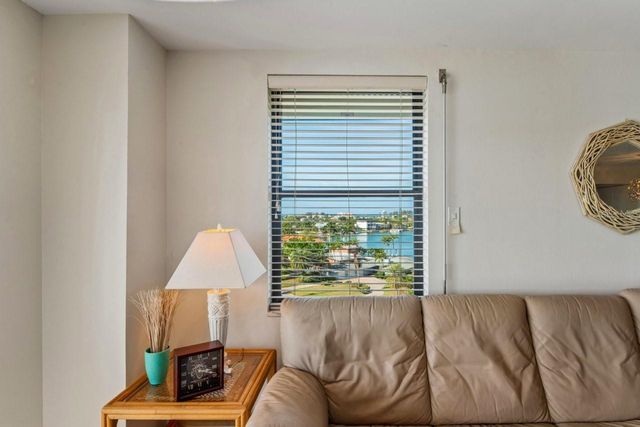 10355 PARADISE BOULEVARD 604, Treasure Island, FL 33706