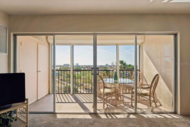 10355 PARADISE BOULEVARD 604, Treasure Island, FL 33706