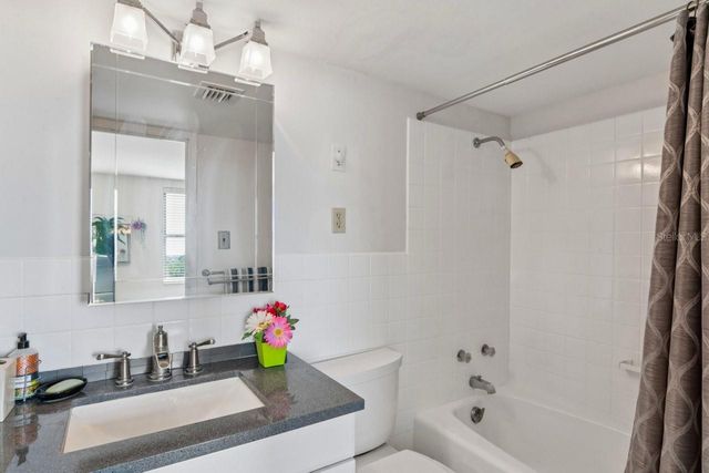 10355 PARADISE BOULEVARD 604, Treasure Island, FL 33706