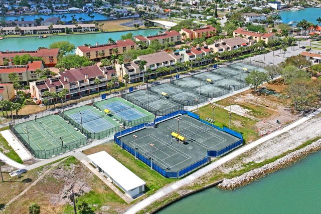 10355 PARADISE BOULEVARD 604, Treasure Island, FL 33706