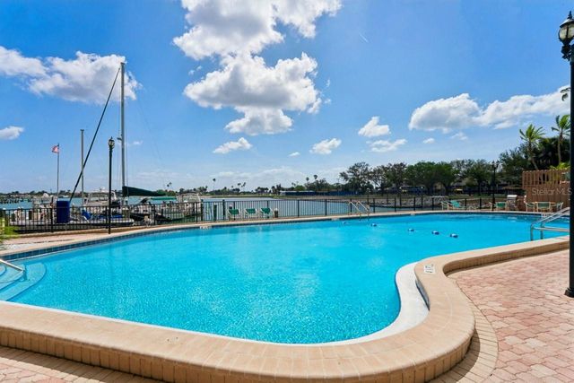 10355 PARADISE BOULEVARD 604, Treasure Island, FL 33706