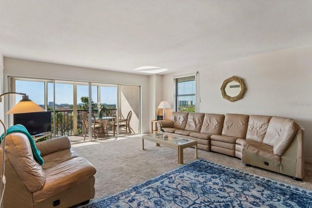 10355 PARADISE BOULEVARD 604, Treasure Island, FL 33706