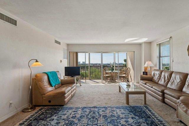 10355 PARADISE BOULEVARD 604, Treasure Island, FL 33706