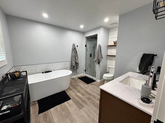 1702 E Buckley Street, Brownfield, TX 79316