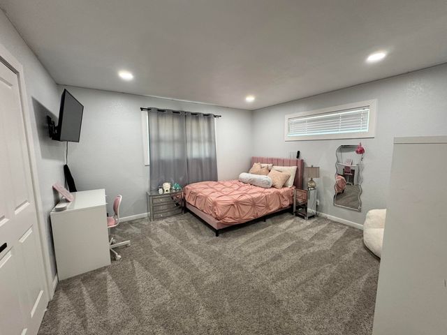 1702 E Buckley Street, Brownfield, TX 79316