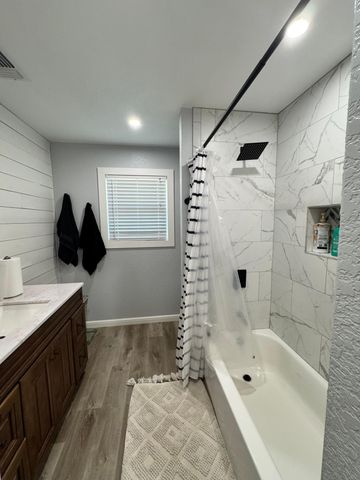 1702 E Buckley Street, Brownfield, TX 79316