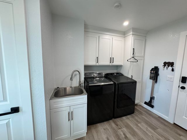 1702 E Buckley Street, Brownfield, TX 79316