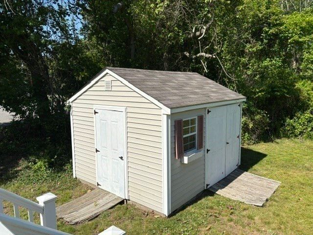 4122 Acushnet Ave, New Bedford, MA 02745