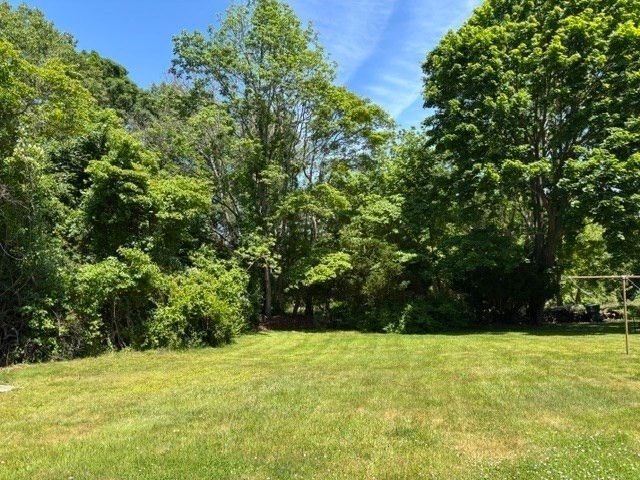 4122 Acushnet Ave, New Bedford, MA 02745