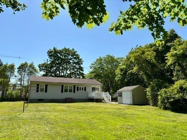 4122 Acushnet Ave, New Bedford, MA 02745