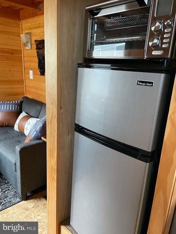 867 SCHWANGER BLVD, Elizabethtown, PA 17022