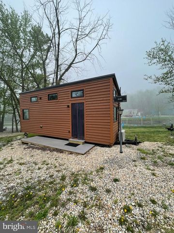 867 SCHWANGER BLVD, Elizabethtown, PA 17022