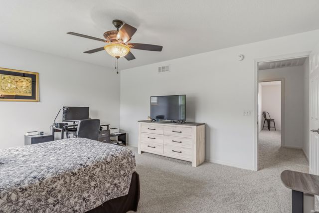 10247 Erwin Lane, New Haven, IN 46774