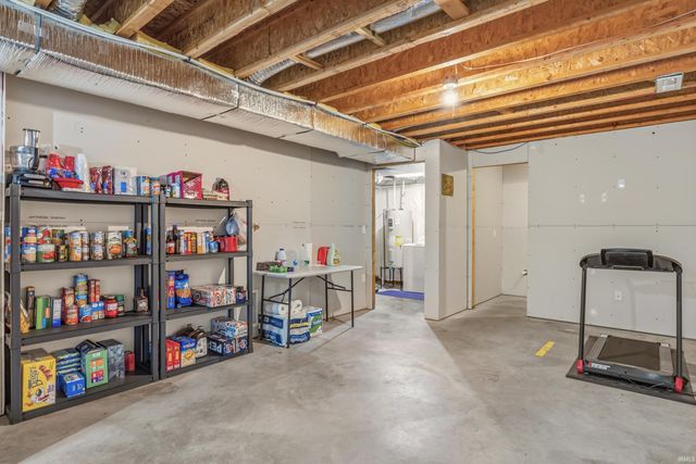 10247 Erwin Lane, New Haven, IN 46774