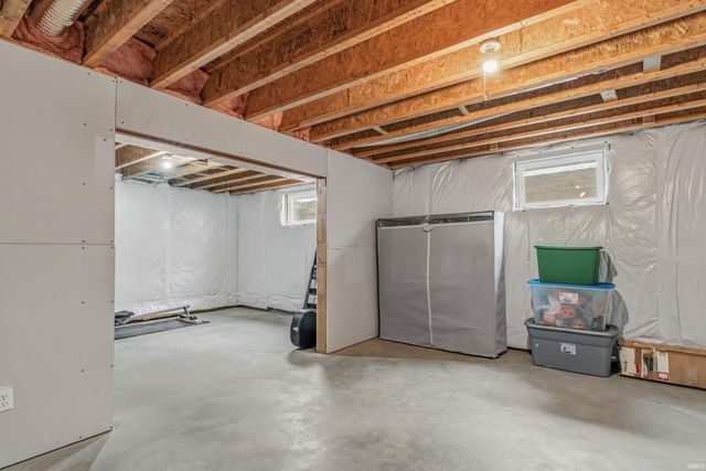 10247 Erwin Lane, New Haven, IN 46774