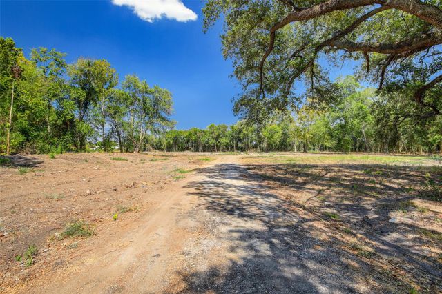 17827 S Hwy 35, Pearland, TX 77581