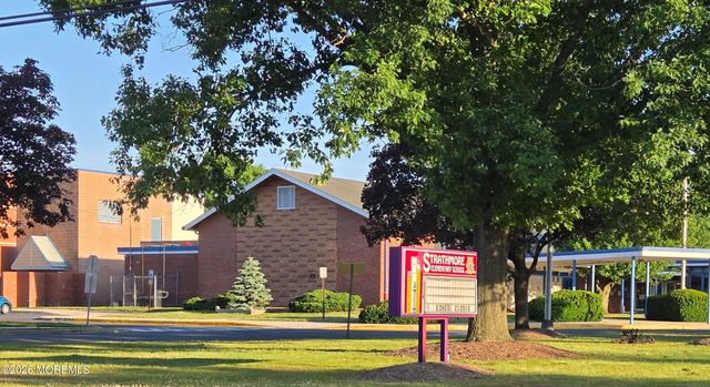 287 Church Street, Aberdeen, NJ 07747