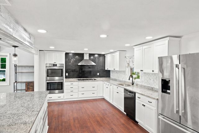 96 I St, Dracut, MA 01826