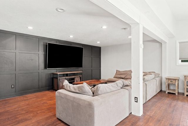 96 I St, Dracut, MA 01826
