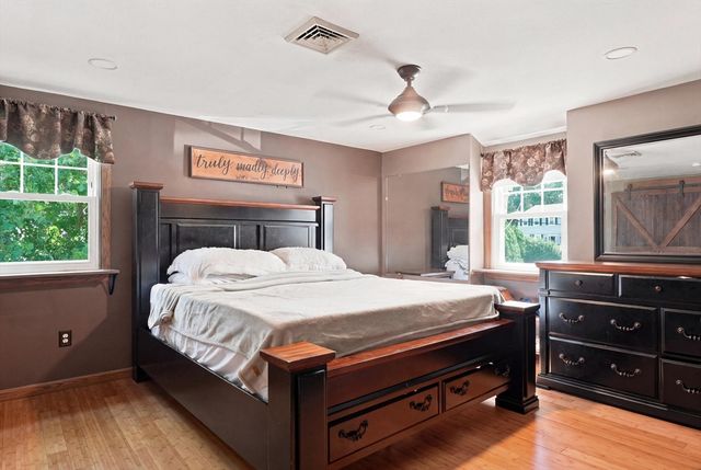 96 I St, Dracut, MA 01826