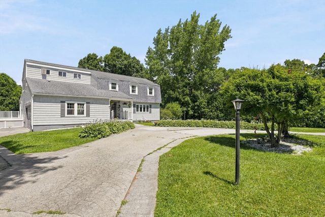 96 I St, Dracut, MA 01826
