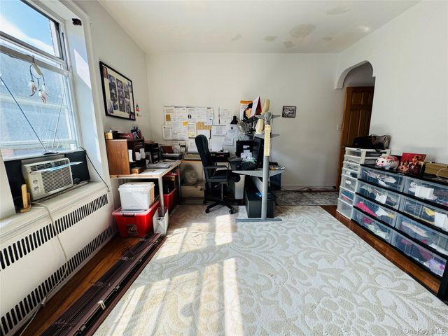 111-39 76th Road D1, Forest Hills, NY 11375