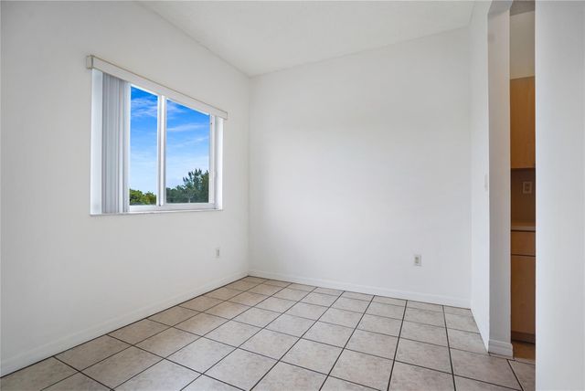 7085 Nova Drive 319, Davie, FL 33317