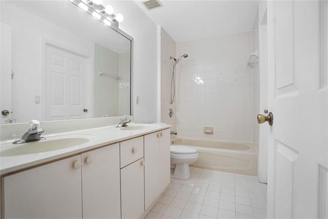 7085 Nova Drive 319, Davie, FL 33317