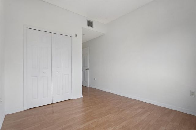 7085 Nova Drive 319, Davie, FL 33317