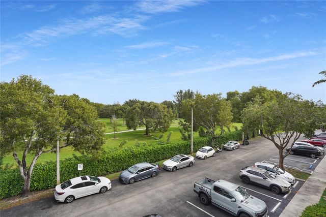 7085 Nova Drive 319, Davie, FL 33317