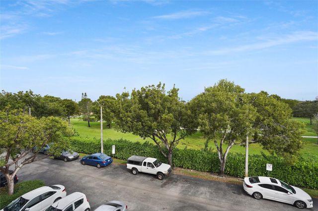 7085 Nova Drive 319, Davie, FL 33317