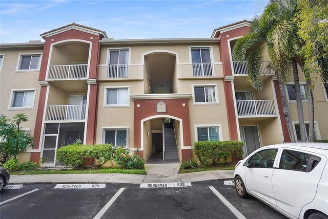 7085 Nova Drive 319, Davie, FL 33317