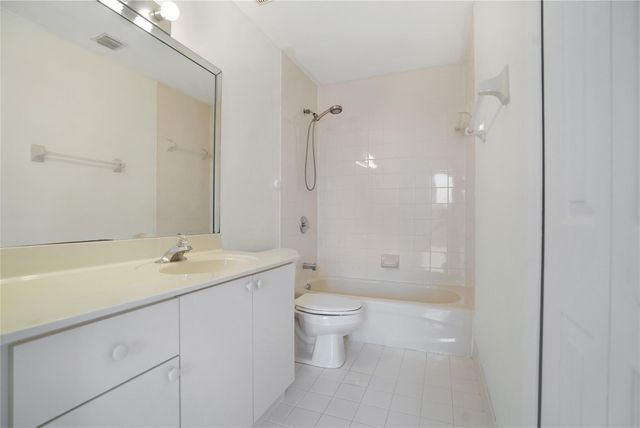 7085 Nova Drive 319, Davie, FL 33317