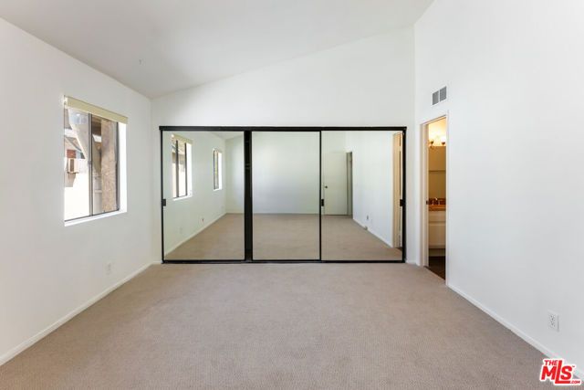 11940 Weddington Street 17, Valley Village, CA 91607
