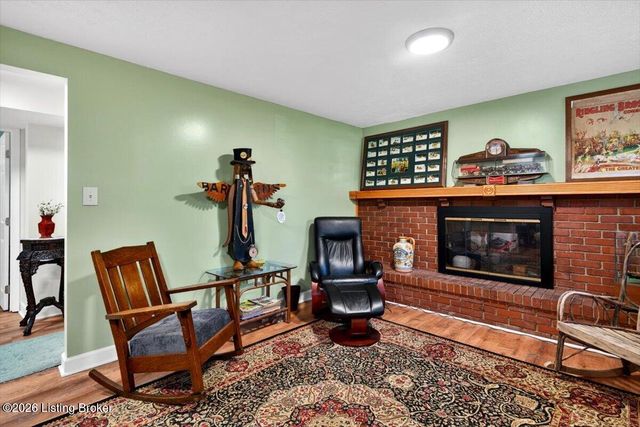 7000 Cochise Ct, Louisville, KY 40258