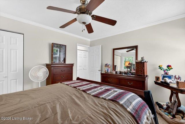 7000 Cochise Ct, Louisville, KY 40258