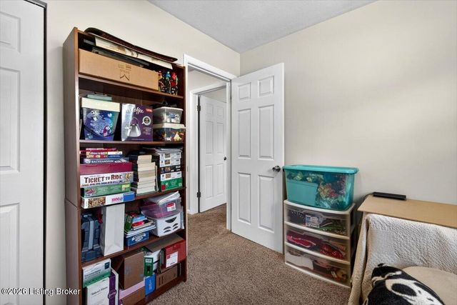 7000 Cochise Ct, Louisville, KY 40258