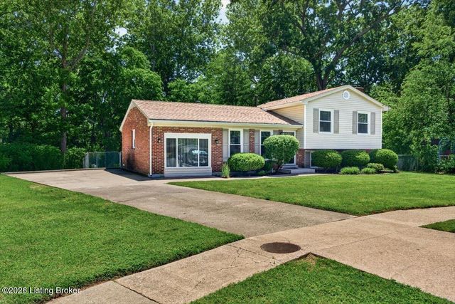 7000 Cochise Ct, Louisville, KY 40258