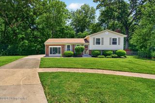 7000 Cochise Ct, Louisville, KY 40258