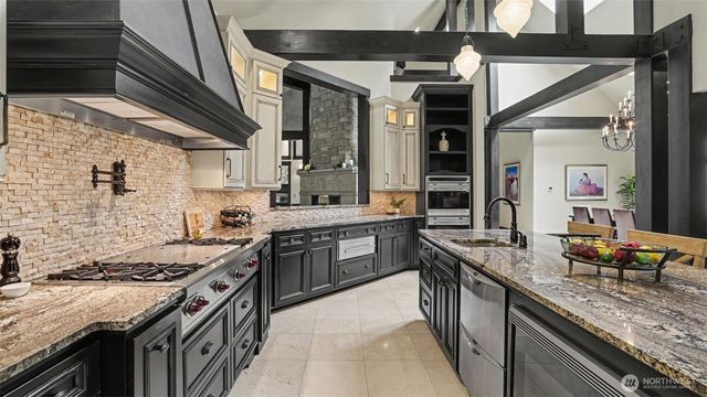 19360 163rd Court NE, Woodinville, WA 98072