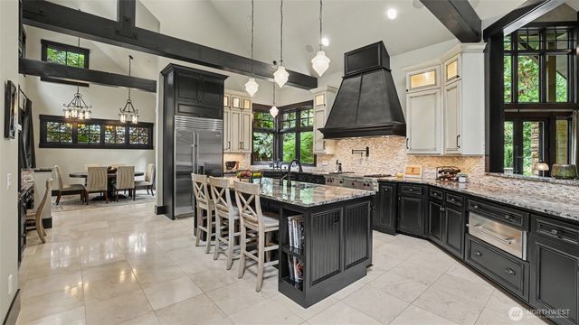 19360 163rd Court NE, Woodinville, WA 98072