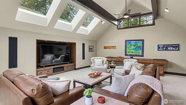19360 163rd Court NE, Woodinville, WA 98072